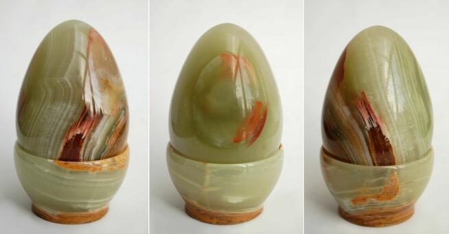 Duże jajko z kamienia z podstawką, onyks pakistański 11 cm