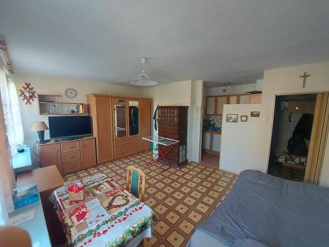 Sprzedam słoneczną kawalerkę blisko centrum – 30 m², I piętr