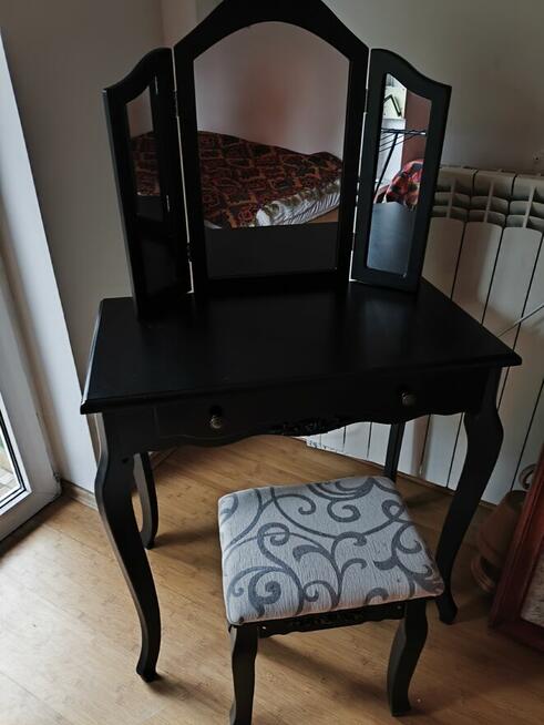 Toaletka trzy lustra, drewno, czarna, róża wzór, krzesełko