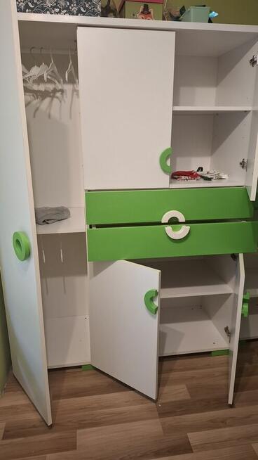 Komplet mebli do pokoju dziecka
