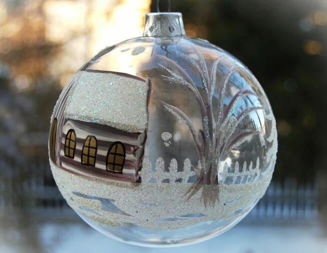 Bombka szklana ręcznie malowana 12,5cm kościół zimowy pejzaż