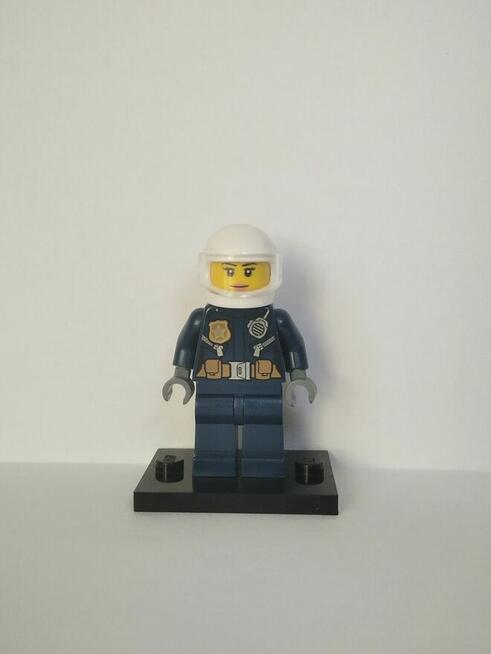 Lego City Policjantka i Motocykl nr3