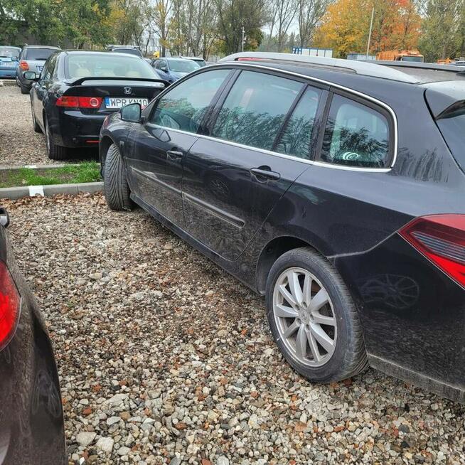 Syndyk sprzeda udział ½ w samochodzie Renault Laguna