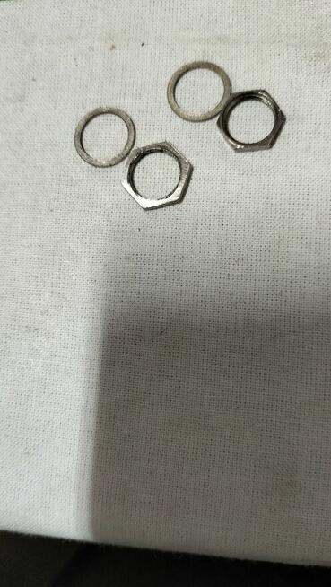 Komplet nakrętek, podkładek i złącz RG 6