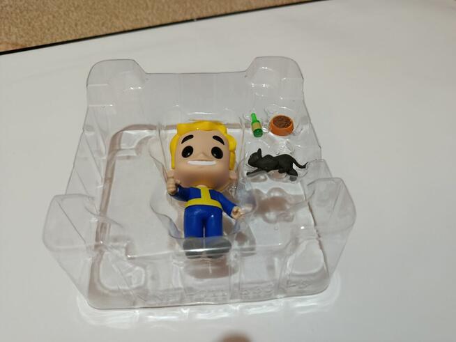 Figurki FUNKO różne