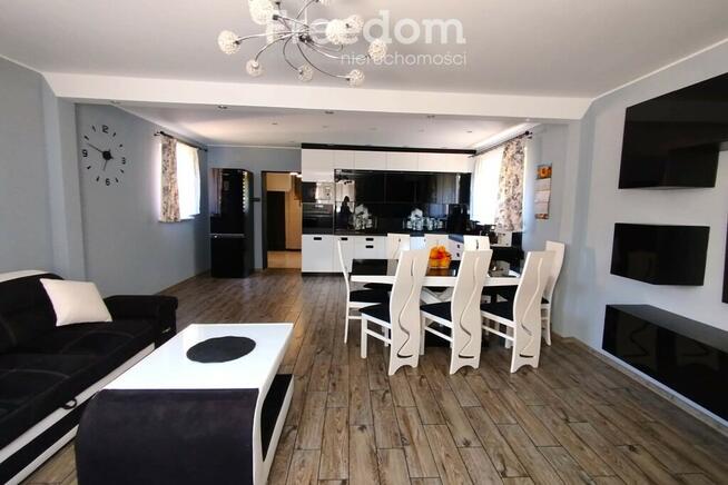 Dom do zamieszkania i garaż murowany przy Kołbieli