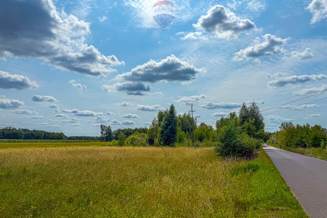 Działka 1437 m², narożna, media, asfalt, Feliksów