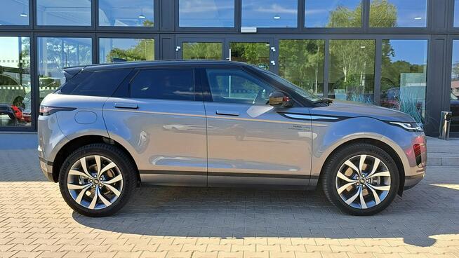 Land Rover Range Rover Evoque MY23.5 2.0P I4 200 KM AWD Auto SE EigerGrey Felgi20 Meridian LED