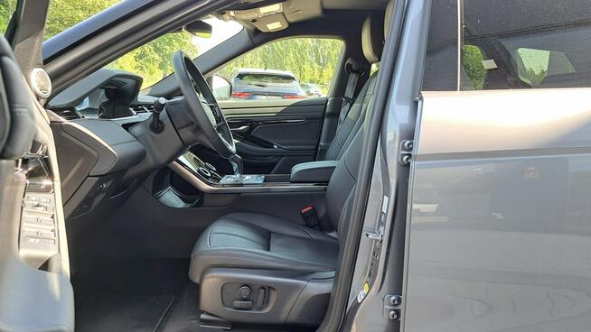Land Rover Range Rover Evoque MY23.5 2.0P I4 200 KM AWD Auto SE EigerGrey Felgi20 Meridian LED