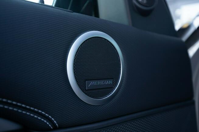 Land Rover Discovery MY24 3.0D I6 249 KM AWD Dynamic SE LantauBronze JLR Marvel Łódź