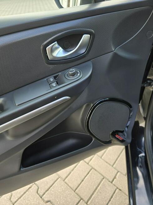 Renault Clio 900Benz. Turbo. Navigacja.Klimatyzacja.Parktronic.Ledy.Tempomat.OKAZJA