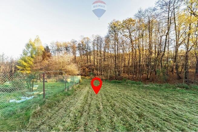 Działka budowlana przy lesie