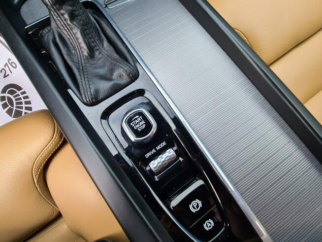 Volvo XC 60 Salon PL Navi Kamera Skóra 2xPDC El.Klapa Grzane Fotele Full Led Alu
