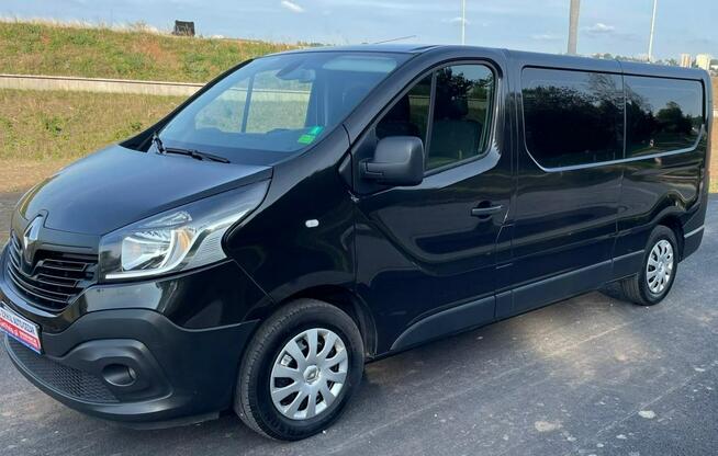 Renault Trafic III L2H1 9 osobowy