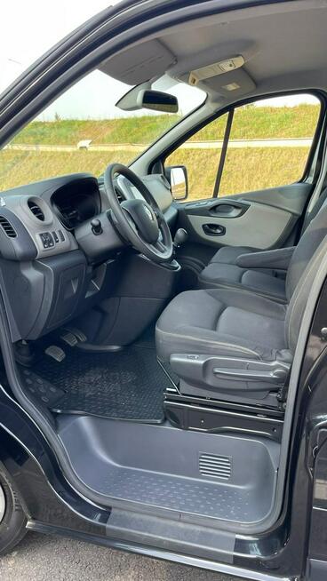 Renault Trafic III L2H1 9 osobowy