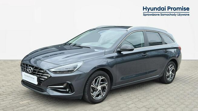 Hyundai i30 120 KM /Smart + LED / 1 rej 02-2023/ Ogrzew. kier./ Nawigacja/ VAT 23%