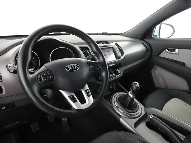 Kia Sportage 4x4 skóra navi klima auto kamera i czujniki parkowania grzane fotele i