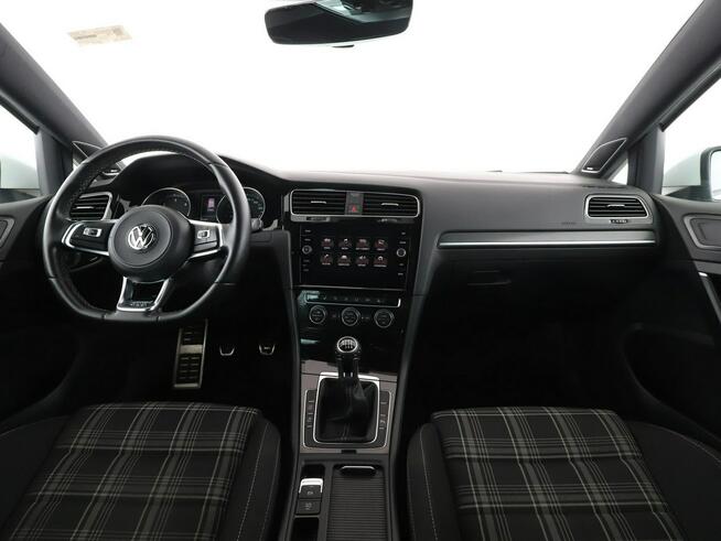 Volkswagen Golf GTD 184KM PDC grzane fotele climatronic LED