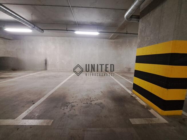 okolice ul. Jutrzenki Nowe2022/Komórka/Garaż