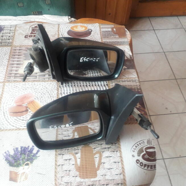 Komplet lusterek manualnych Ford Escort MK7 zielony metalik