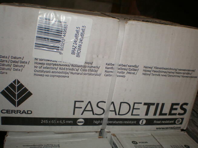 Sprzedaję mrozoodporny klinkier w kolorze brązowym, nowy.