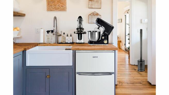 Nowoczesna Lodówka z zamrażalnikiem GOTIE GLZ-85B