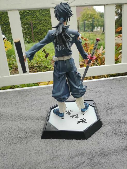 Figurka Tomioka Giyu Demon Slayer Pogromca Demonów Anime