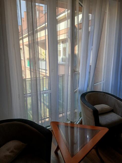 Fajna kawalerka 1300 całość!