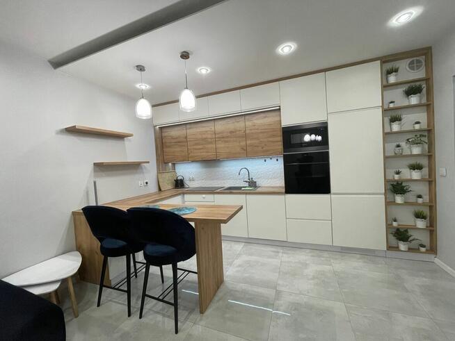 3 pokojowe mieszkanie+2 miejsca w garażu+komórka/balkon