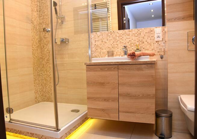 Wynajmę 2 pokojowe mieszkanie w centrum