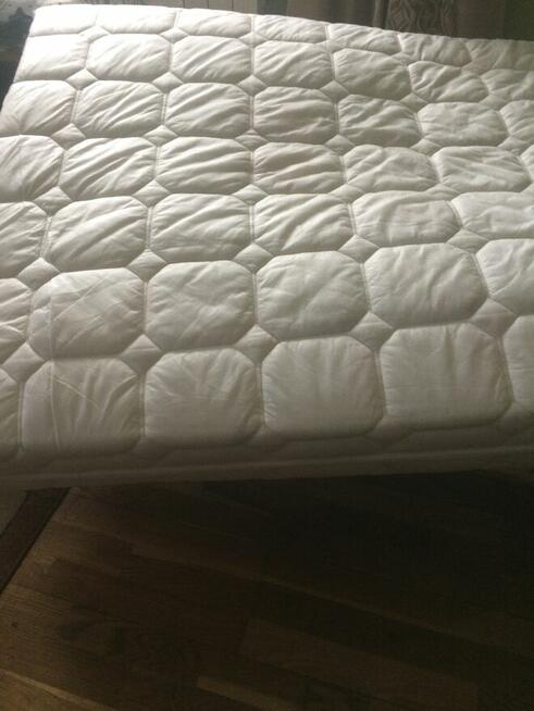 Sprzedam łóżko jesionowe 200/100