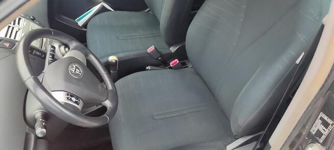 Toyota Yaris 1.3 benzyna**czujniki parkowania**hak**