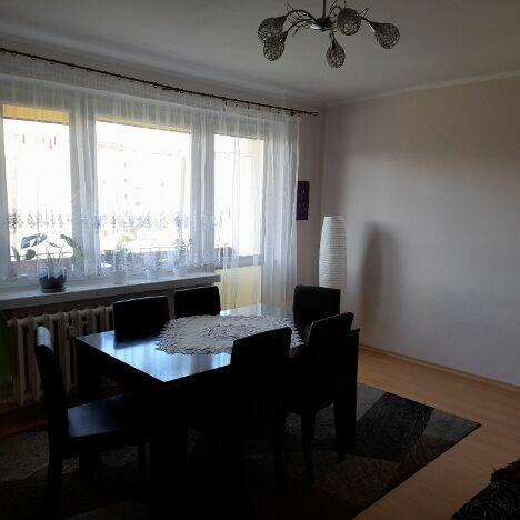 Sprzedam 3-pokojowe / Osiedle Niepodległości