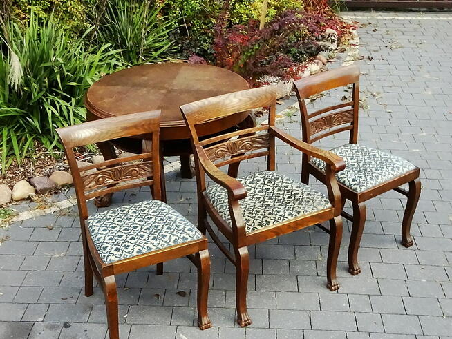 Stylowy zestaw mebli - stolik kawowy + 3 krzesła tapicerowan