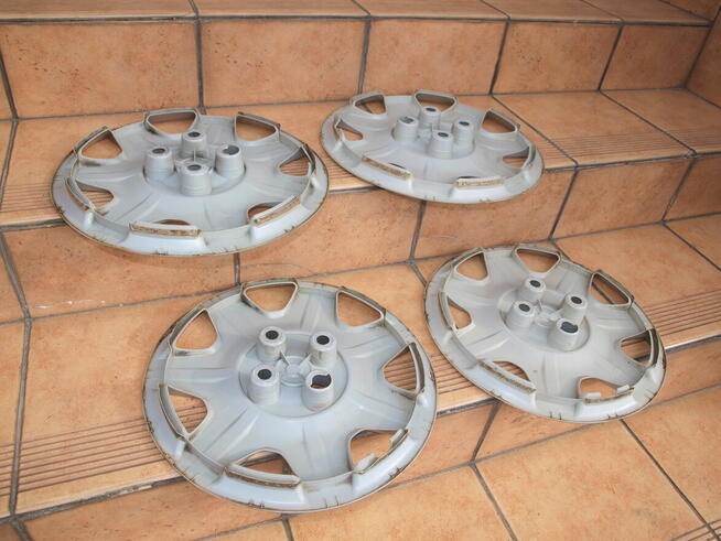 Fiat kołpaki 14 oryginalne (komplet 4 sztuki)
