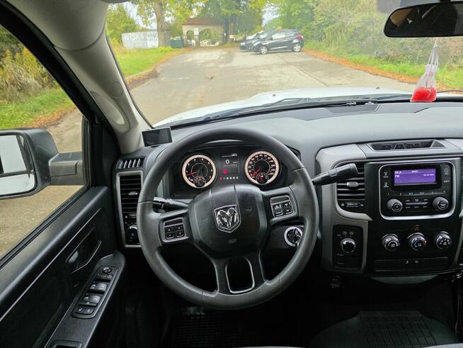 Dodge Ram 1500 Quad Cab 4x4 z 2016