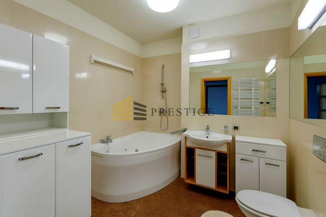 Apartament na ostatnim piętrze z tarasem