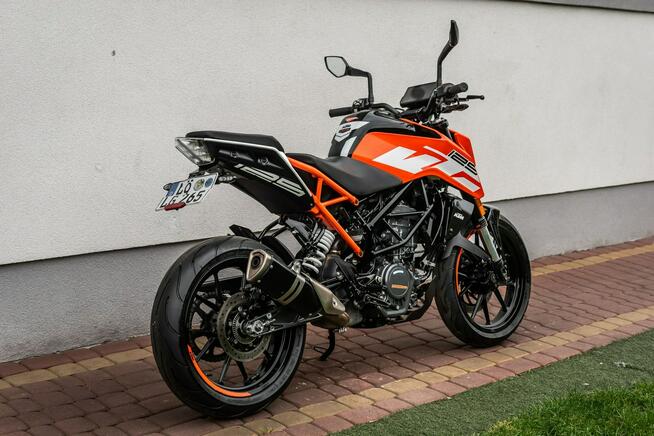 KTM duke 125 R 2020 ABS KSIĄŻKA Raty Transport Największy Wybór Moto 125 W PL