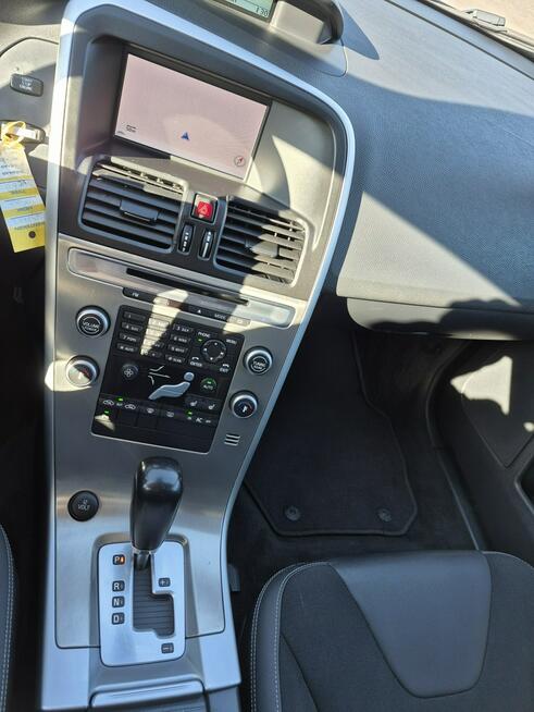 Volvo XC 60 xenon 2.0 dizel 5 cilindry automat grzane fotele