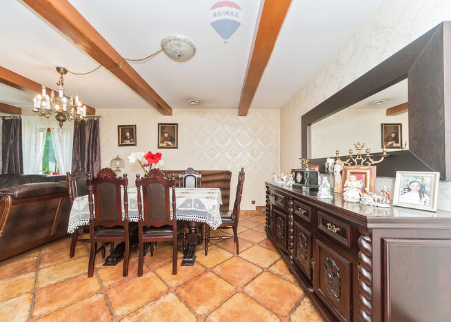 Dom w Szczyrku z widokiem na góry i skocznię