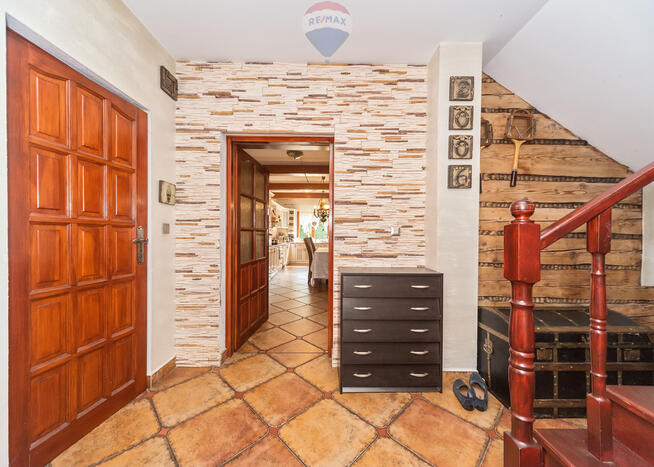 Dom w Szczyrku z widokiem na góry i skocznię