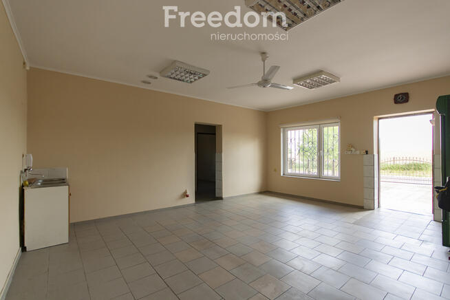 Lokal na osiedlu - idealny pod gastronomię/sklep.