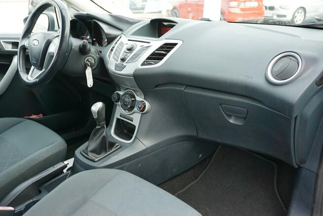 Ford Fiesta zarejestrowany, ubezpieczony