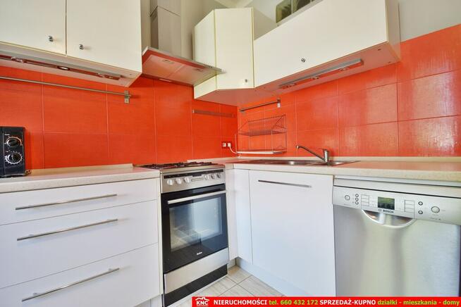 Zadbane, przestronne mieszkanie 2 pokojowe.