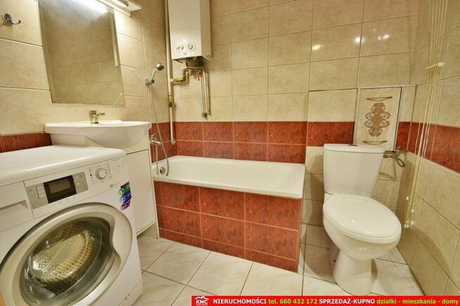 Zadbane, przestronne mieszkanie 2 pokojowe.