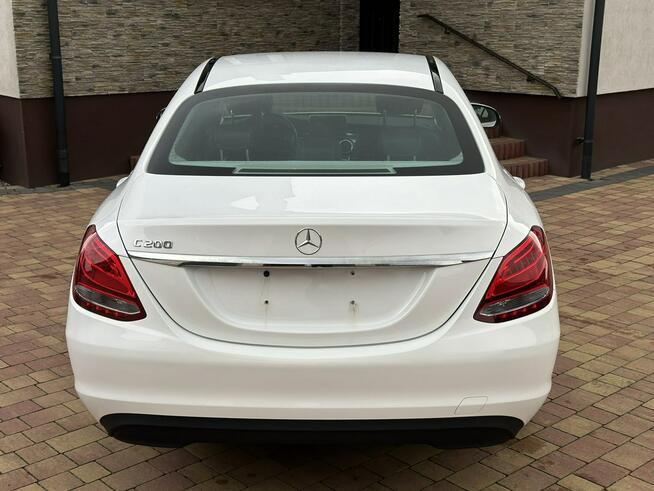 Mercedes C 200