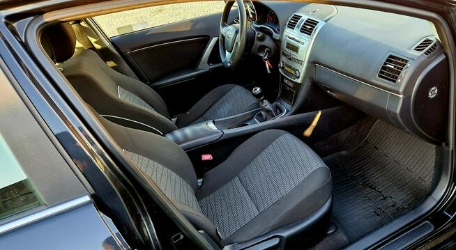 Toyota Avensis Lift! Led! Salon Polska! Potwierdzony przebieg! D4D! Zamiana też!