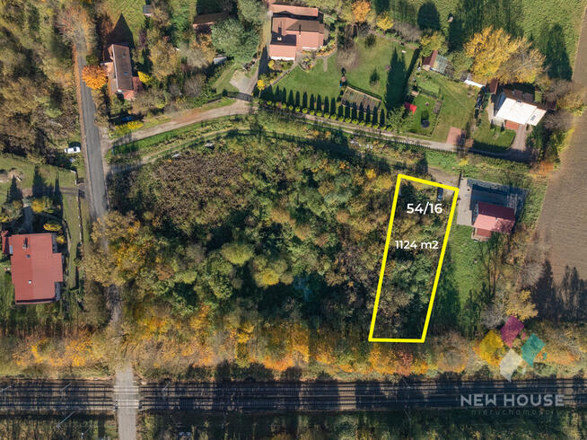 Działki z warunkami zab. pod 3 budynki mieszkalne