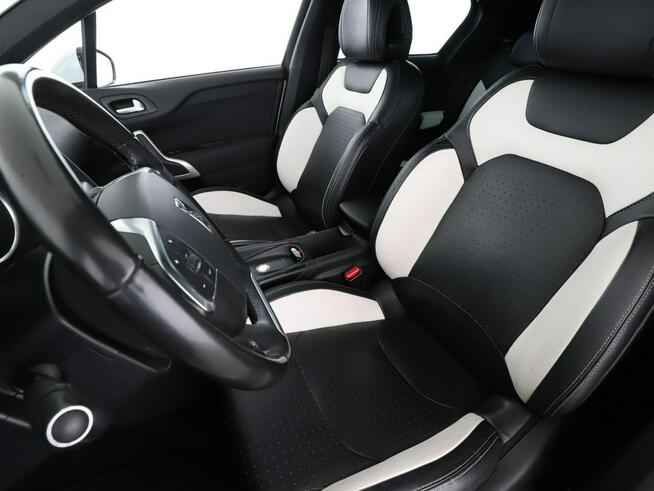 DS Automobiles DS 4 6 park-distance-control | front Czujniki parkowania