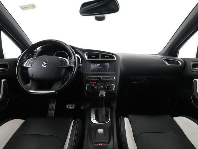 DS Automobiles DS 4 6 park-distance-control | front Czujniki parkowania